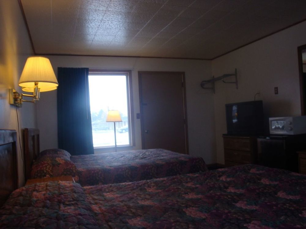 Curry'S Motel Saginaw Room photo