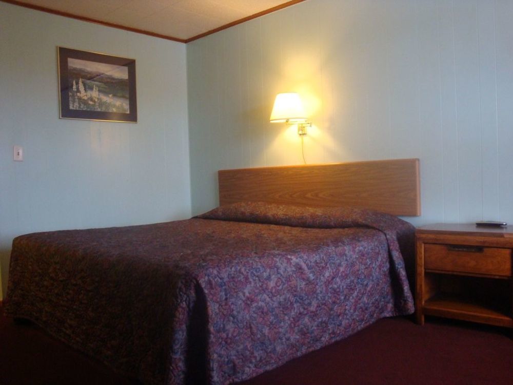 Curry'S Motel Saginaw Room photo