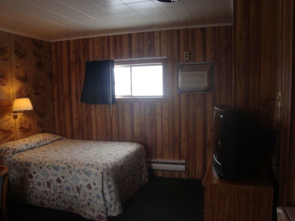 Curry'S Motel Saginaw Room photo